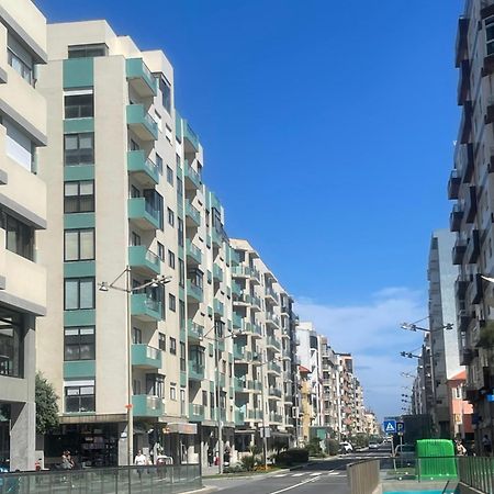 Spacieux Appartement Avec Terrasse 波瓦－迪瓦尔津 外观 照片